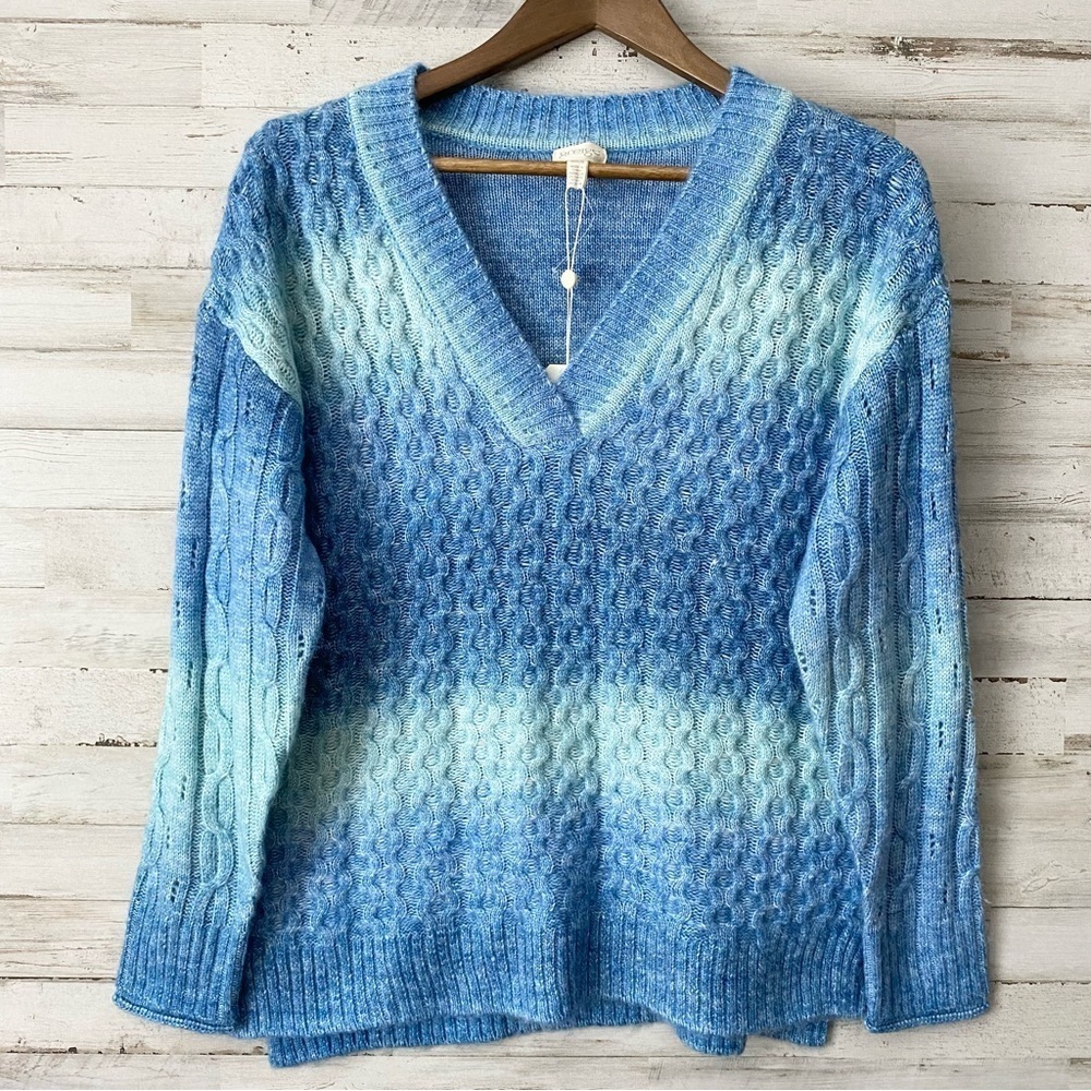NWT Greige Blue Ombre Cable Knit Sweater Medium